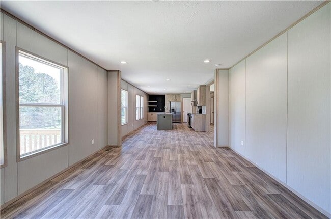 Building Photo - 81 Popham Rd