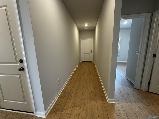 Building Photo - 144 Whitner Dr