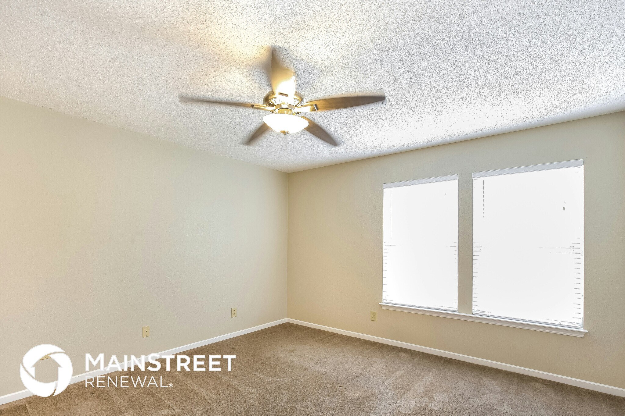 Building Photo - 2242 Collins Way