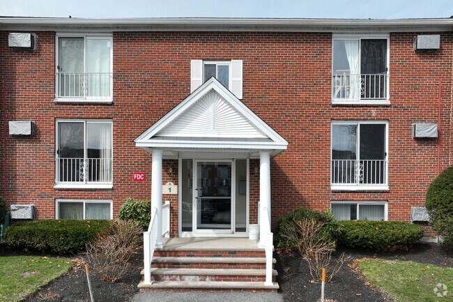 Entry - Birchwood Pointe
