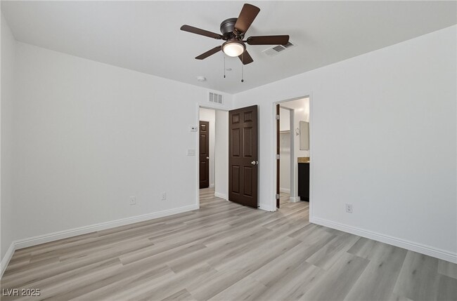 Building Photo - 4575 Pencester St