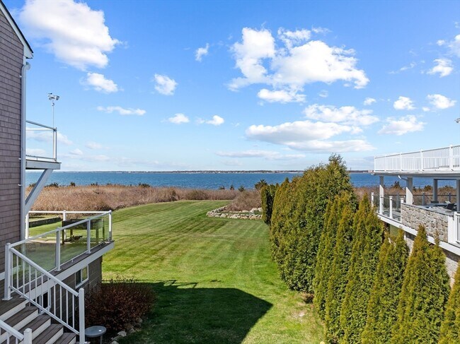 Building Photo - 2 Windward Way