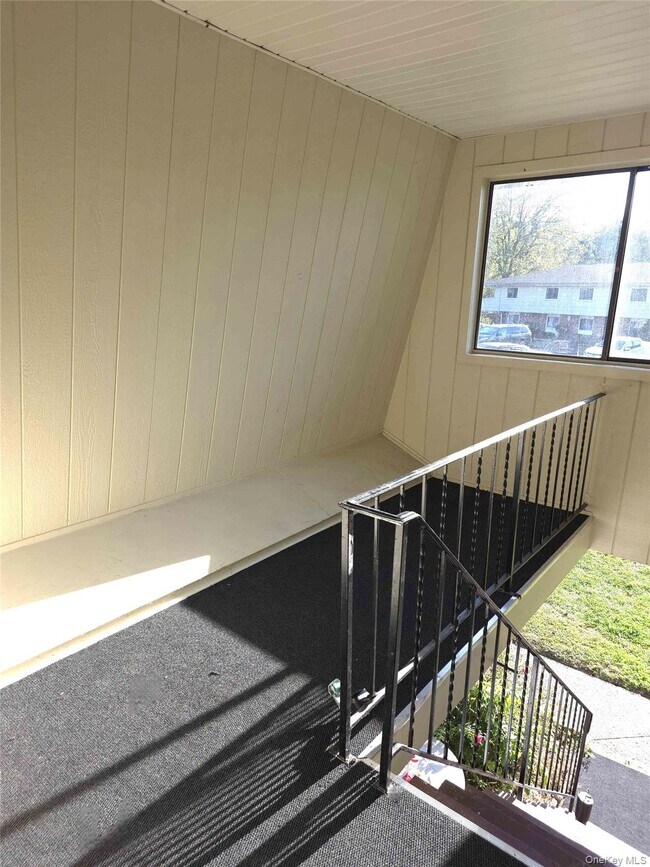Building Photo - 1506 Cortland Dr