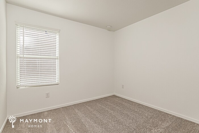 Building Photo - 566 Layne Overlook