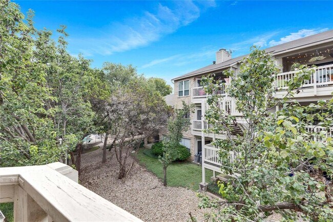 Building Photo - 2450 Wickersham Ln
