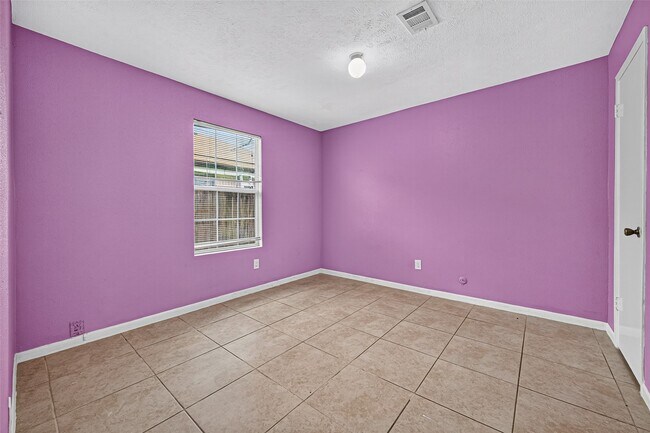 Building Photo - 4131 Baynard Dr