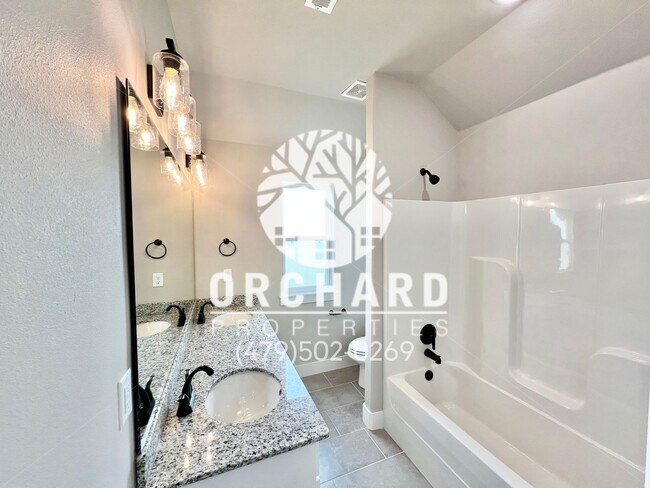 Building Photo - Tontitown- Single-Family Home- Desirable Hickorywood Plan- 4 Bedroom!