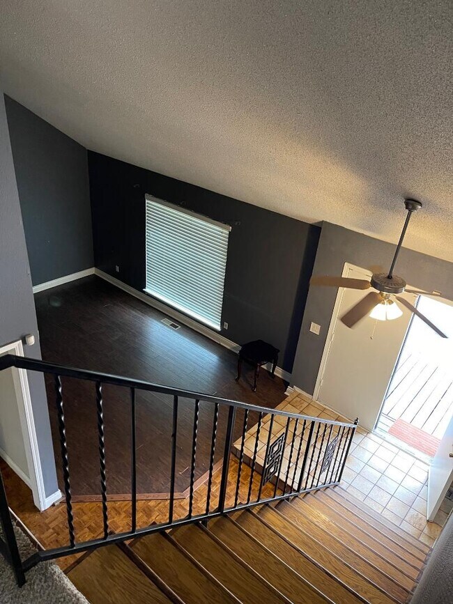 Building Photo - 7204 N Norman Rd