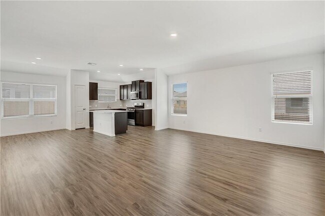Building Photo - 3204 Kenner Dr