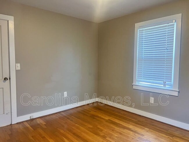 Building Photo - 211 N Pliney Cir