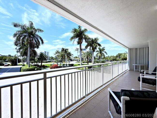 Building Photo - 3546 S Ocean Blvd