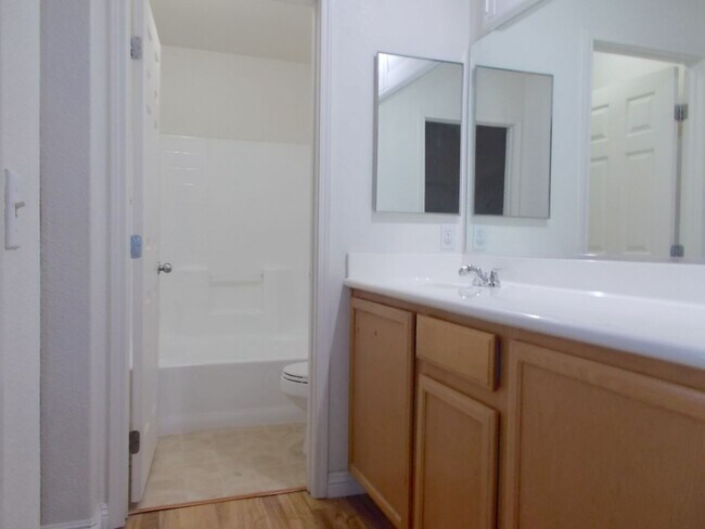 Building Photo - Beautiful 3-Bedroom Two-Story Home in Well...