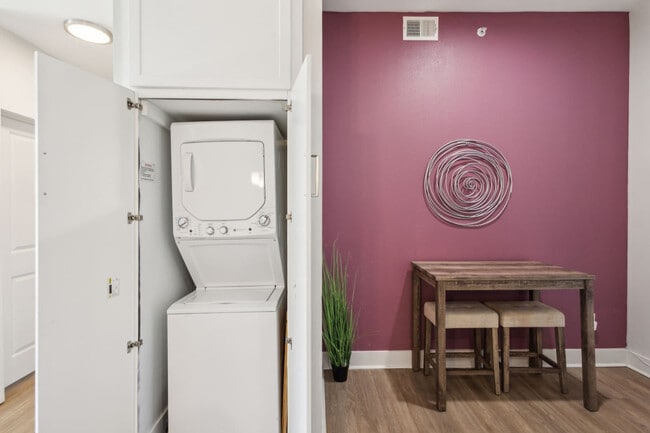 Building Photo - 2901 Indiana St