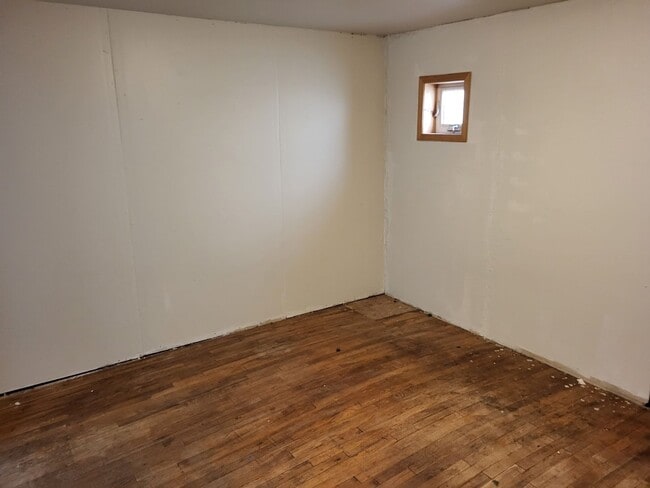 Building Photo - 210 N Elden St