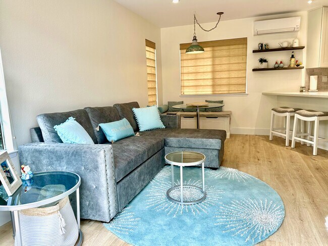 Building Photo - 449 Villa Blanca Ct