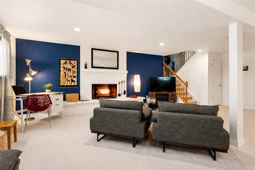 Building Photo - 6123 S Madison Dr