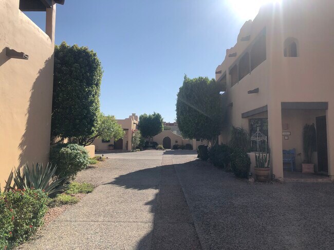 Community - 16517 E Gunsight Dr