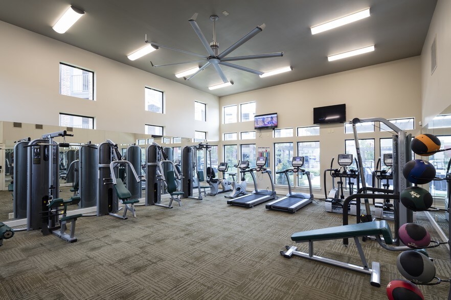 Crown Village at Elm Ridge 3301 N Elm Ave Broken Arrow OK 74012