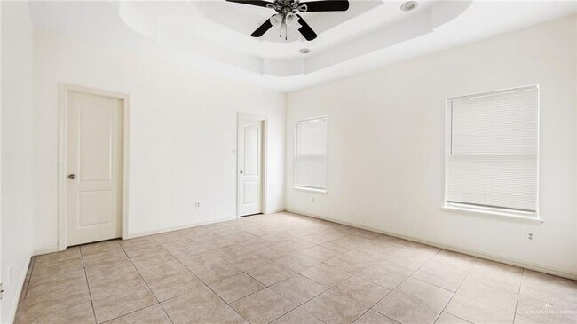 Building Photo - 2013 Agua Fina Ave