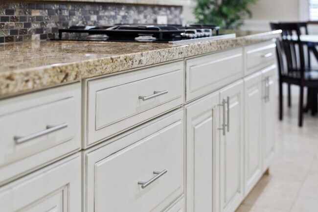 Building Photo - 1423 Piedmont Rd