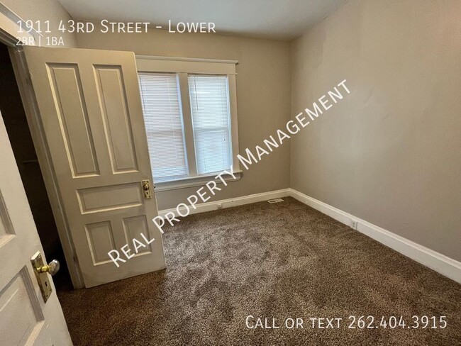 Building Photo - 1911 43rd St