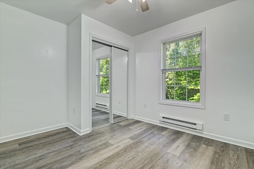 Building Photo - 198 White Pine Trl