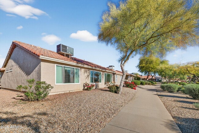 Building Photo - 1831 E Lindrick Dr