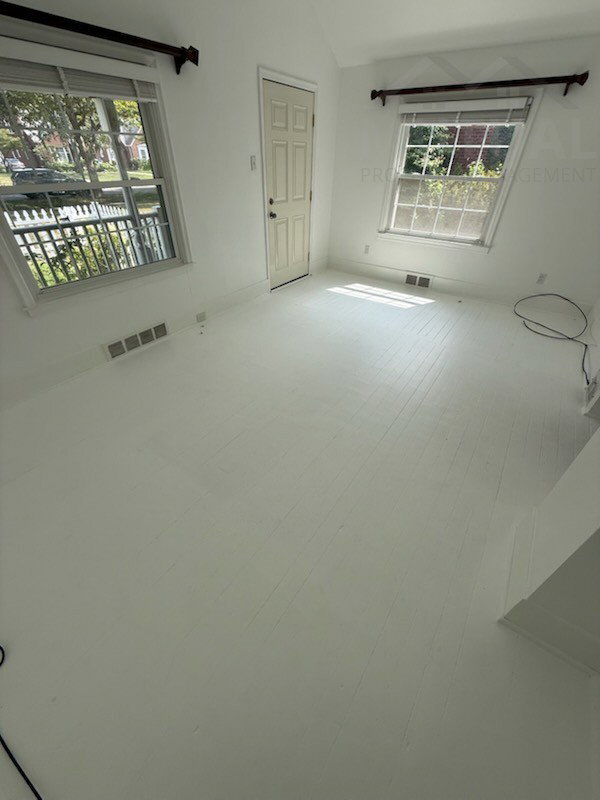 Building Photo - 381 Kerby Rd