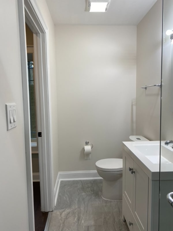 Building Photo - 2044 Great Falls St