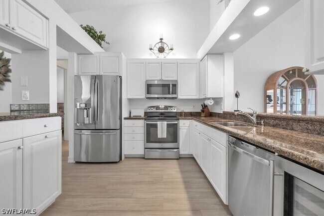 Building Photo - 765 Bentwater Cir