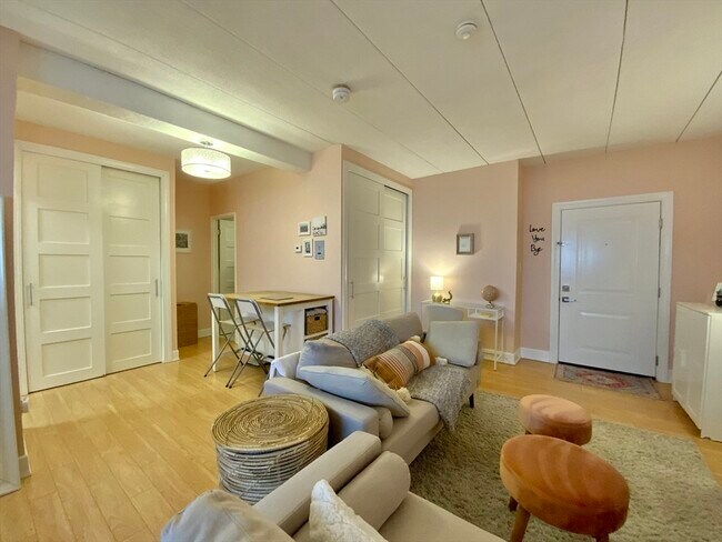 Building Photo - 995 Massachusetts Ave