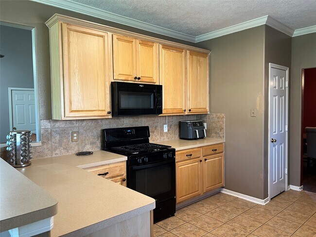 Building Photo - 14526 Grove Estates Ln