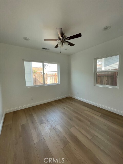 Building Photo - 707 Columbia Pl
