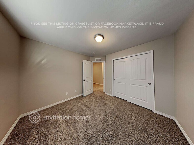 Building Photo - 10958 Clarion Dr