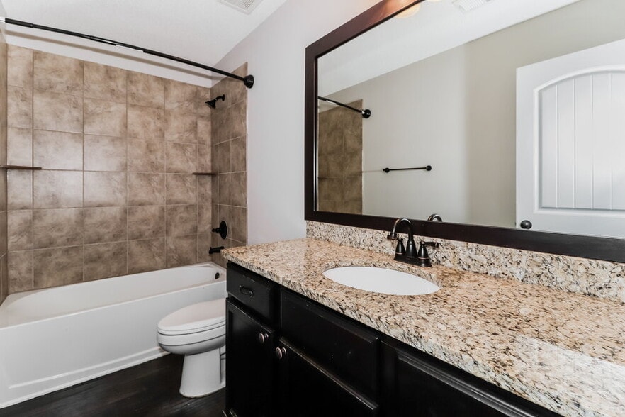 Building Photo - 9466 Darren Cir S