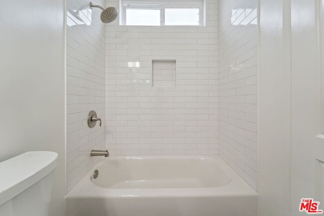 Building Photo - 1133 22nd St