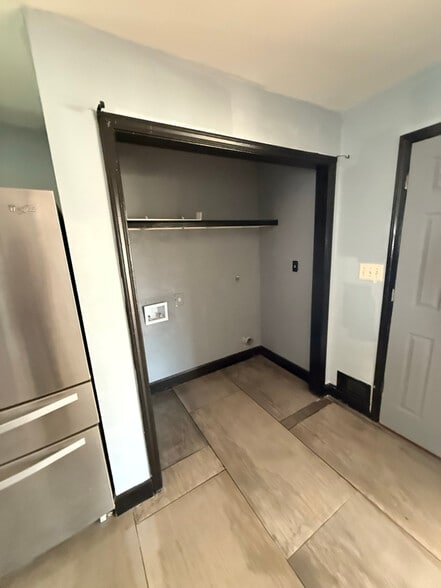 Building Photo - 785 Turner Dr