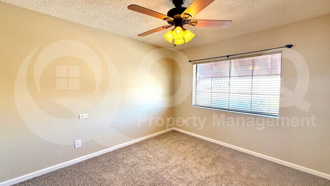 Building Photo - 2724 W McLellan Blvd