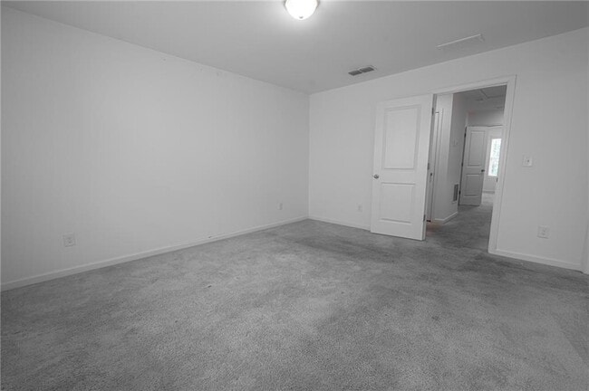 Building Photo - 1517 Vernon Blvd