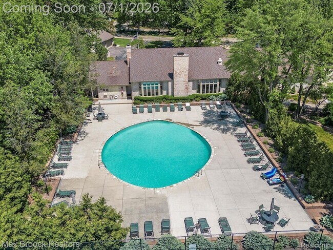 Building Photo - 1125 Meadowglen Ct
