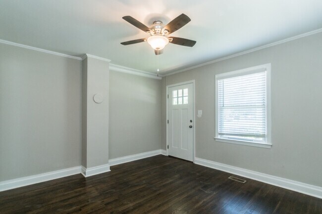 Building Photo - 1513 N Alston Ave