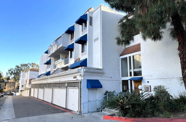 Building Photo - 8338 Regents Rd