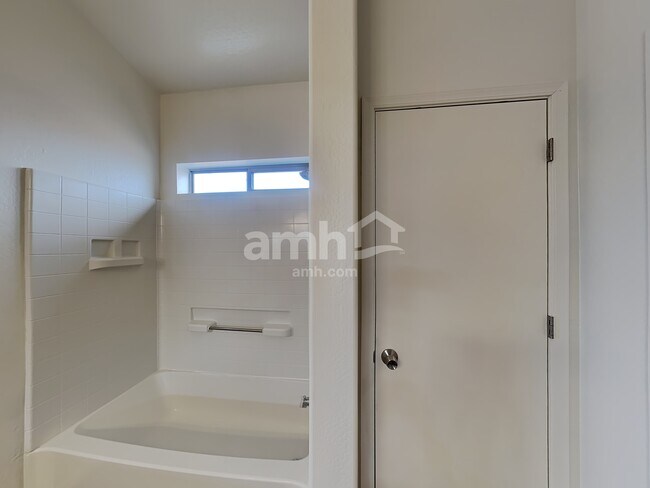 Building Photo - 16864 W Tasha Dr