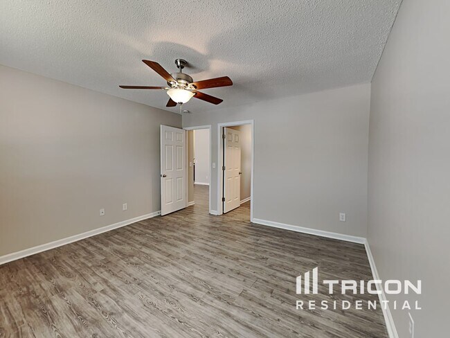 Building Photo - 205 Spring Frost Dr