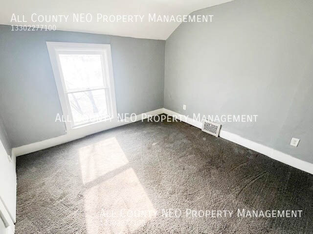 Building Photo - 4151 E 93rd St