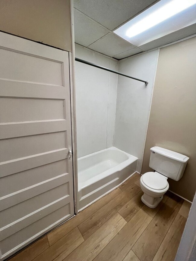 Building Photo - Highlands Apartment.(4-Plex)