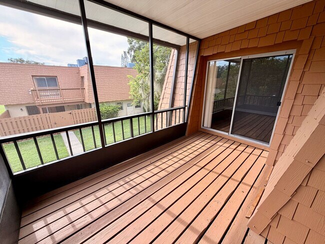 Building Photo - $1600-$2000 P.M