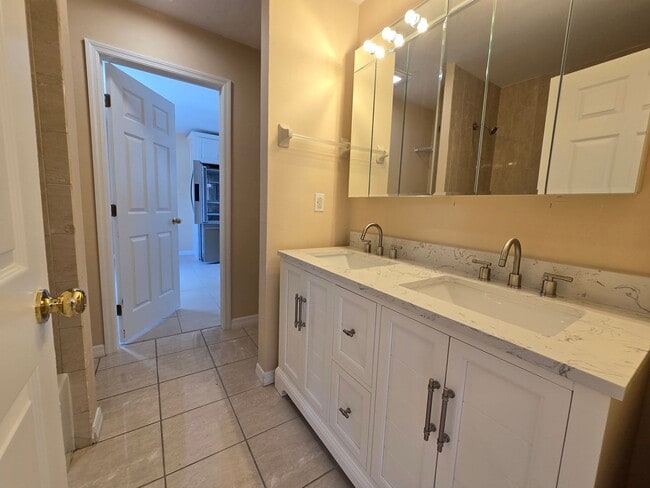 Building Photo - 3125 Irving St