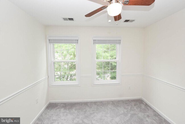 Building Photo - 5843 Wye Oak Commons Ct