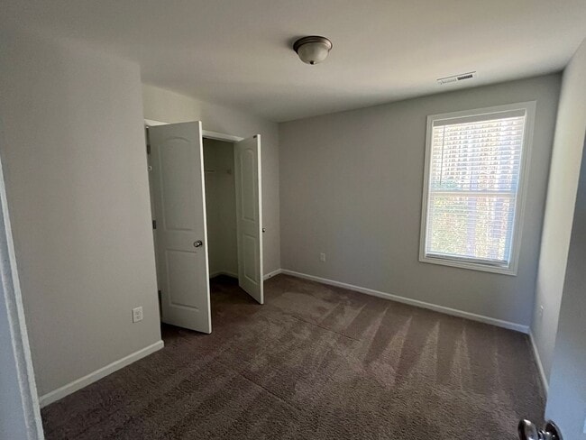 Building Photo - Leland - Newer construction house with 2-c...